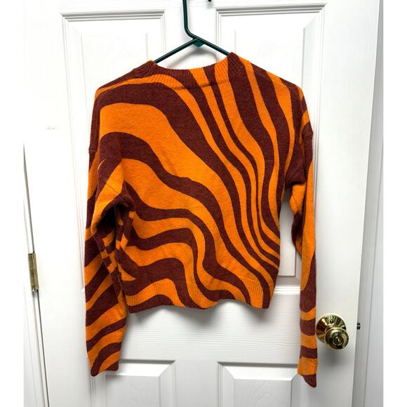 NEW with tags Zara Sweater Orange Red Swirls High Crew Neck Crop Women's Size M - Picture 2 of 6